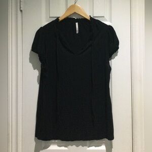 4/$20 Smart Set Black Cap Sleeve Tee